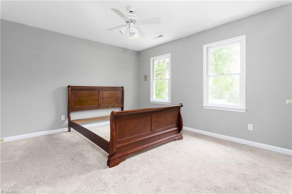 3721 Harrington Point High Point, NC 27265 - Photo 22 of 31 Gallery Image 22