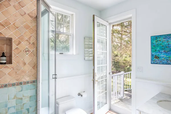 a bathroom with a toilet