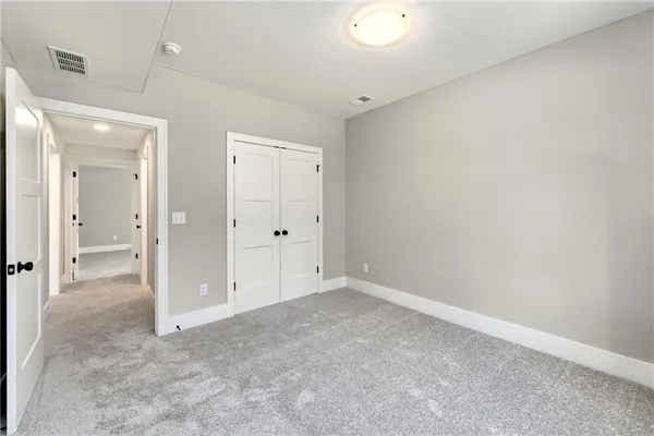 $518,500 | 1206 Northeast 5th Street, Oak Grove, MO 64075