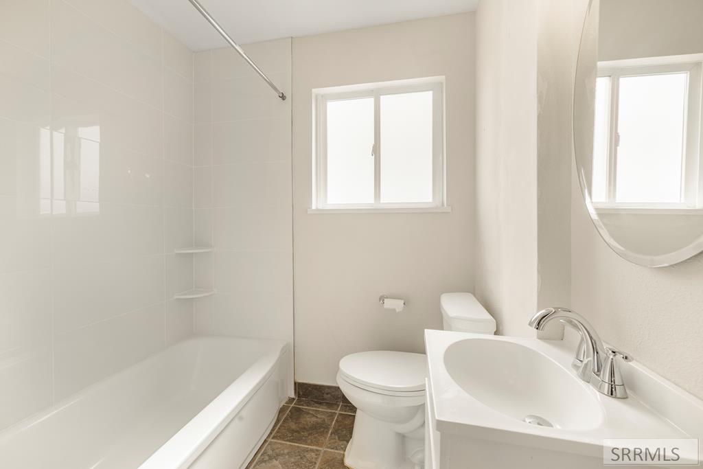 2850 Teton Street Ammon, ID 83406 - Photo 13 of 24