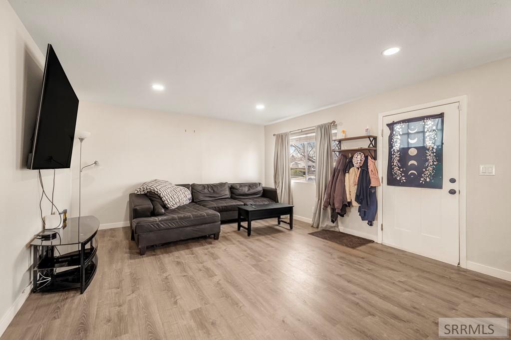 2850 Teton Street Ammon, ID 83406 - Photo 3 of 24