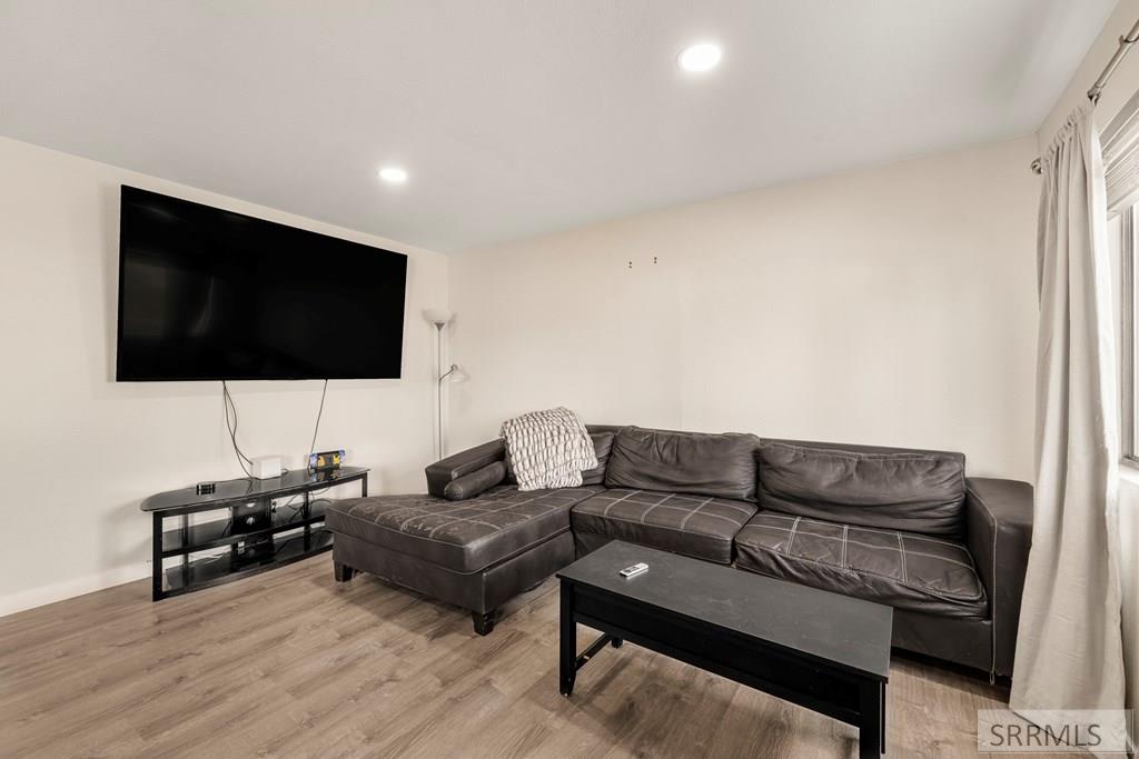 2850 Teton Street Ammon, ID 83406 - Photo 4 of 24