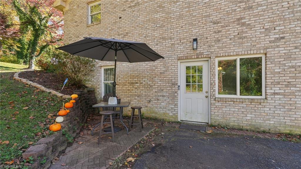 1608 Sharon Road Winston-Salem, NC 27103 - Photo 35 of 45 Gallery Image 35