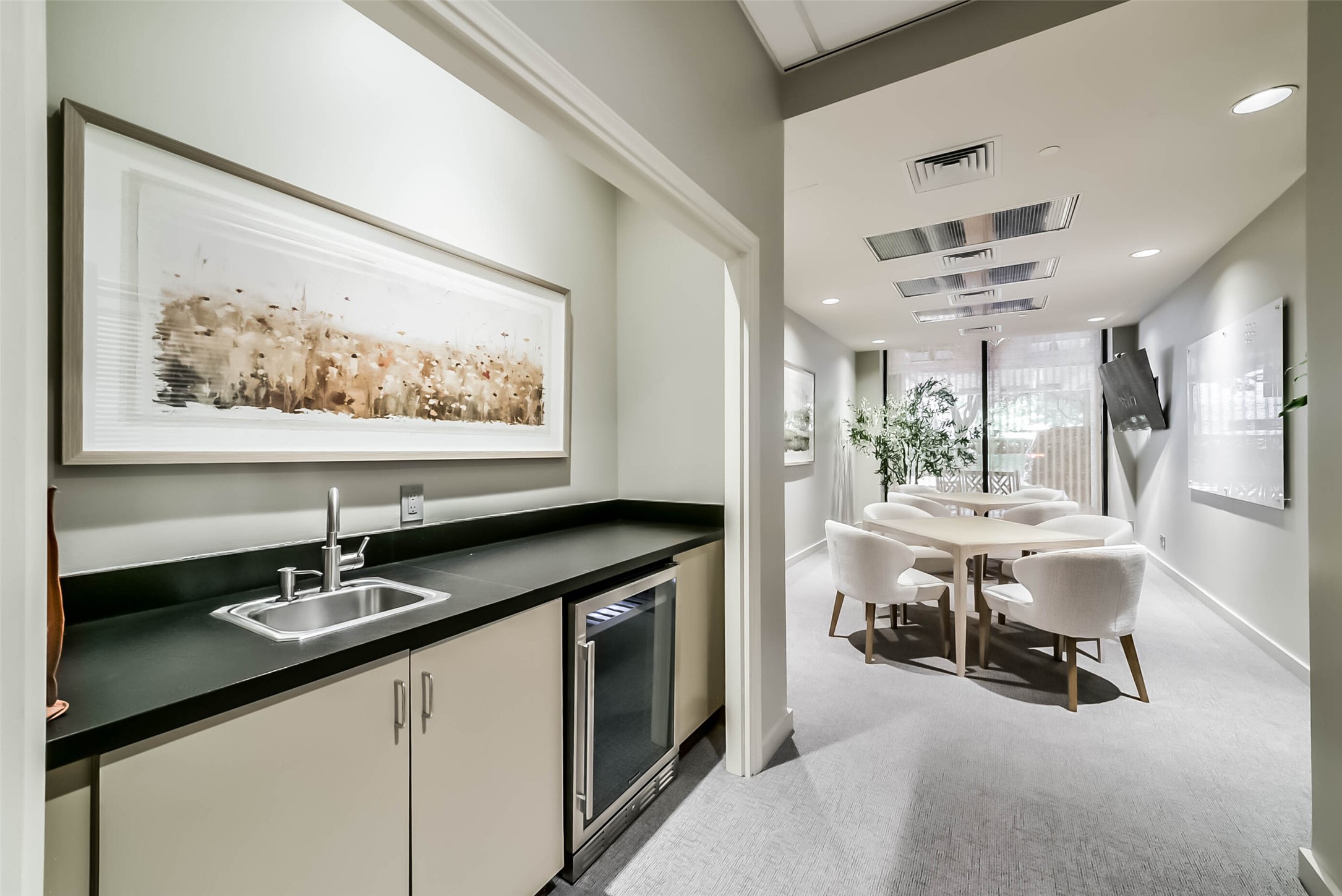 14 Greenway Plaza, Unit 15P Houston, TX 77046 - Photo 22 of 25 a view of a livingroom with furniture and window