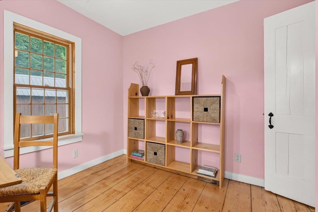 606 Old Stowell Hill Road Londonderry, VT 05148 - Photo 14 of 44
