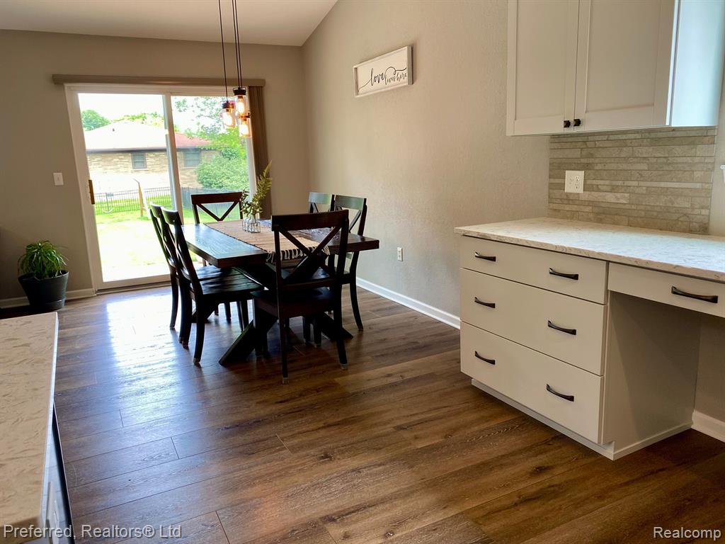 40468 Worthington Road Canton, MI 48188 - Photo 8 of 22