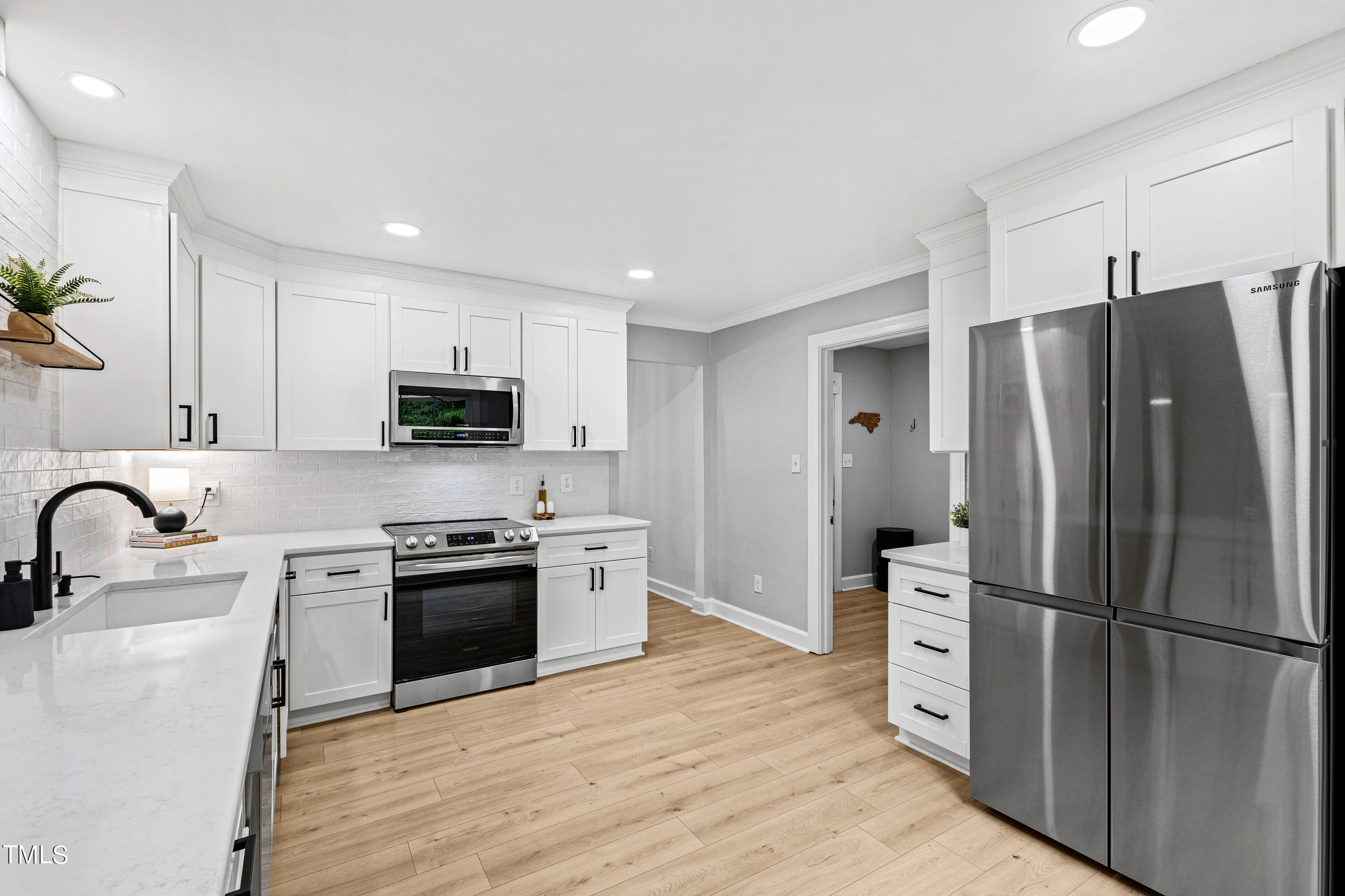 2105 Port Royal Road Raleigh, NC 27609 - Photo 11 of 36 KitchenA