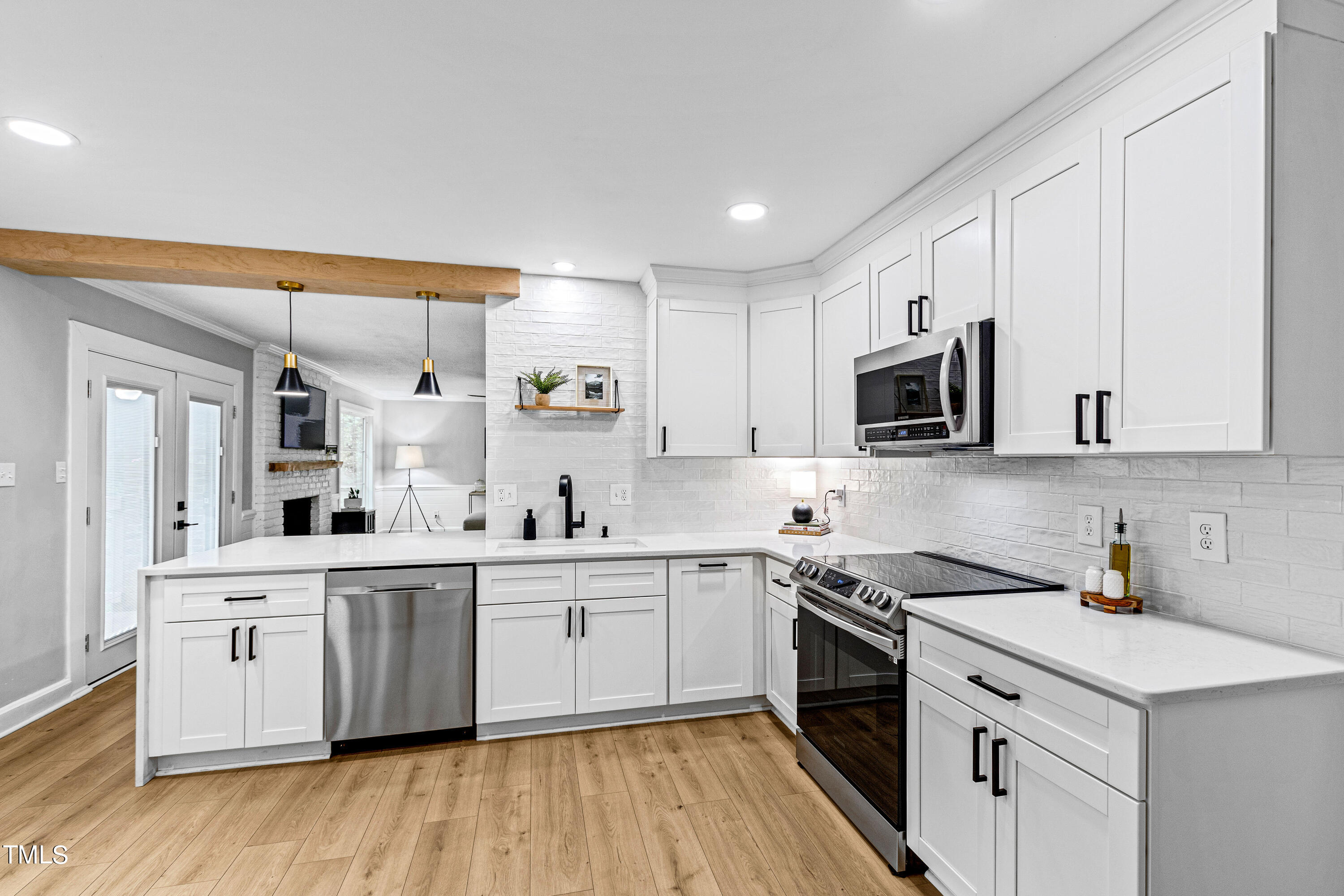 2105 Port Royal Road Raleigh, NC 27609 - Photo 13 of 36 KitchenF