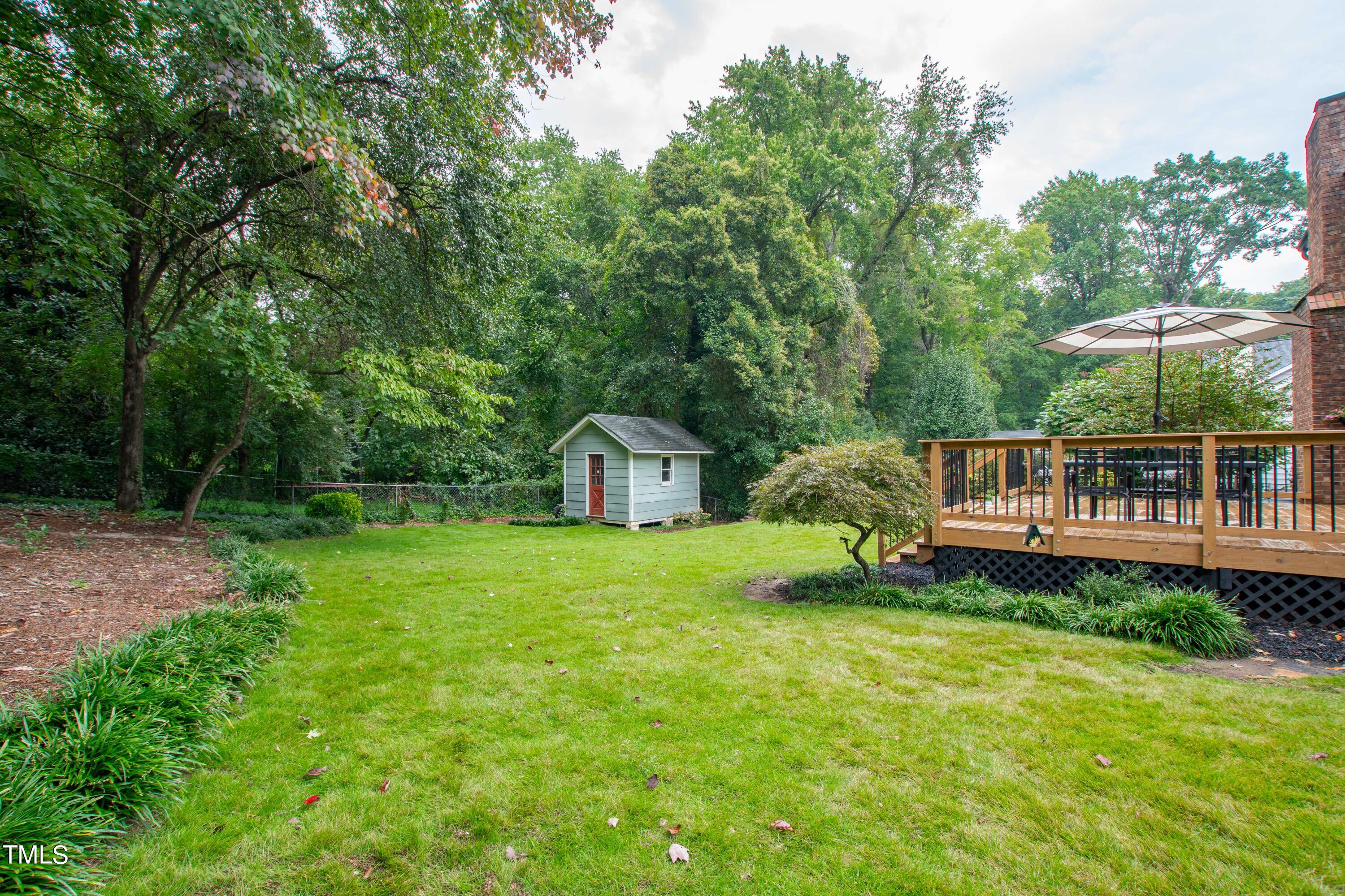 2105 Port Royal Road Raleigh, NC 27609 - Photo 35 of 36 YardB