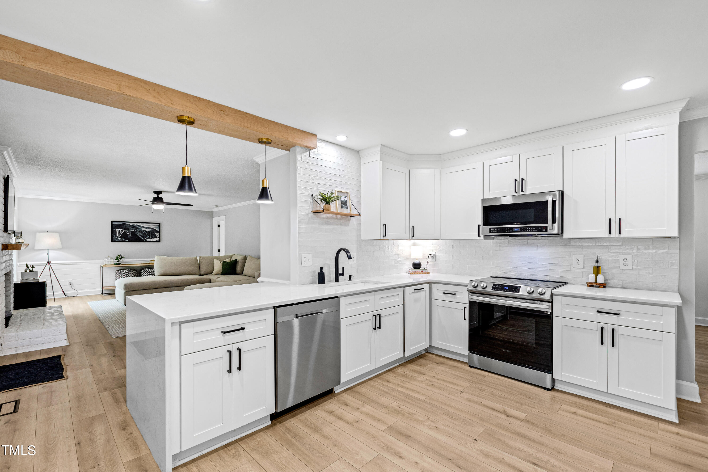 2105 Port Royal Road Raleigh, NC 27609 - Photo 10 of 36 KitchenB