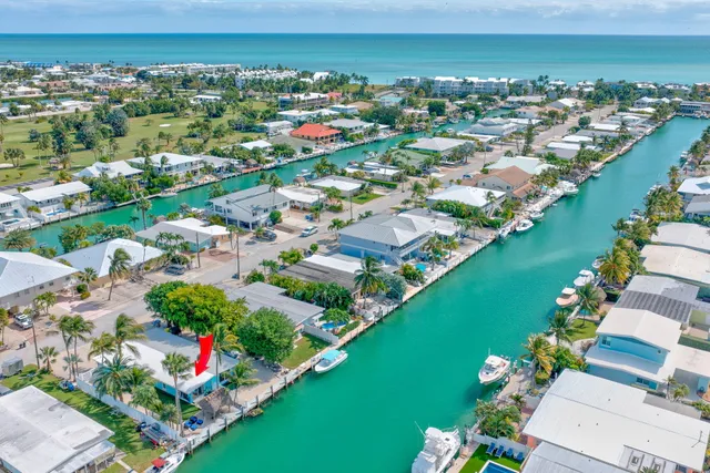 $699,000 | 471 9th Street, Key Colony Beach, FL 33051