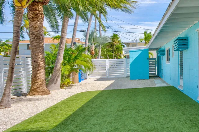 $699,000 | 471 9th Street, Key Colony Beach, FL 33051