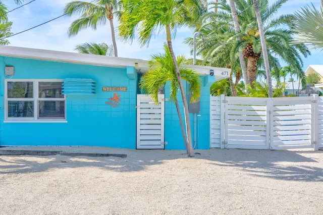 $699,000 | 471 9th Street, Key Colony Beach, FL 33051