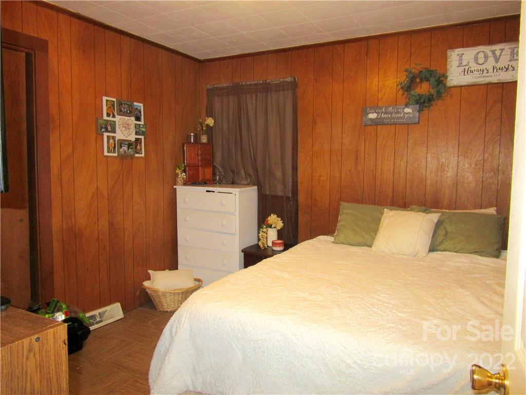 1243 Howard Gap Loop Road Flat Rock, NC 28731 - Photo 16 of 23 Gallery Image 16