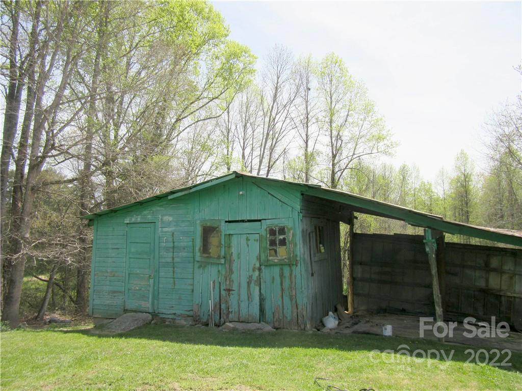 1243 Howard Gap Loop Road Flat Rock, NC 28731 - Photo 22 of 23 Gallery Image 22