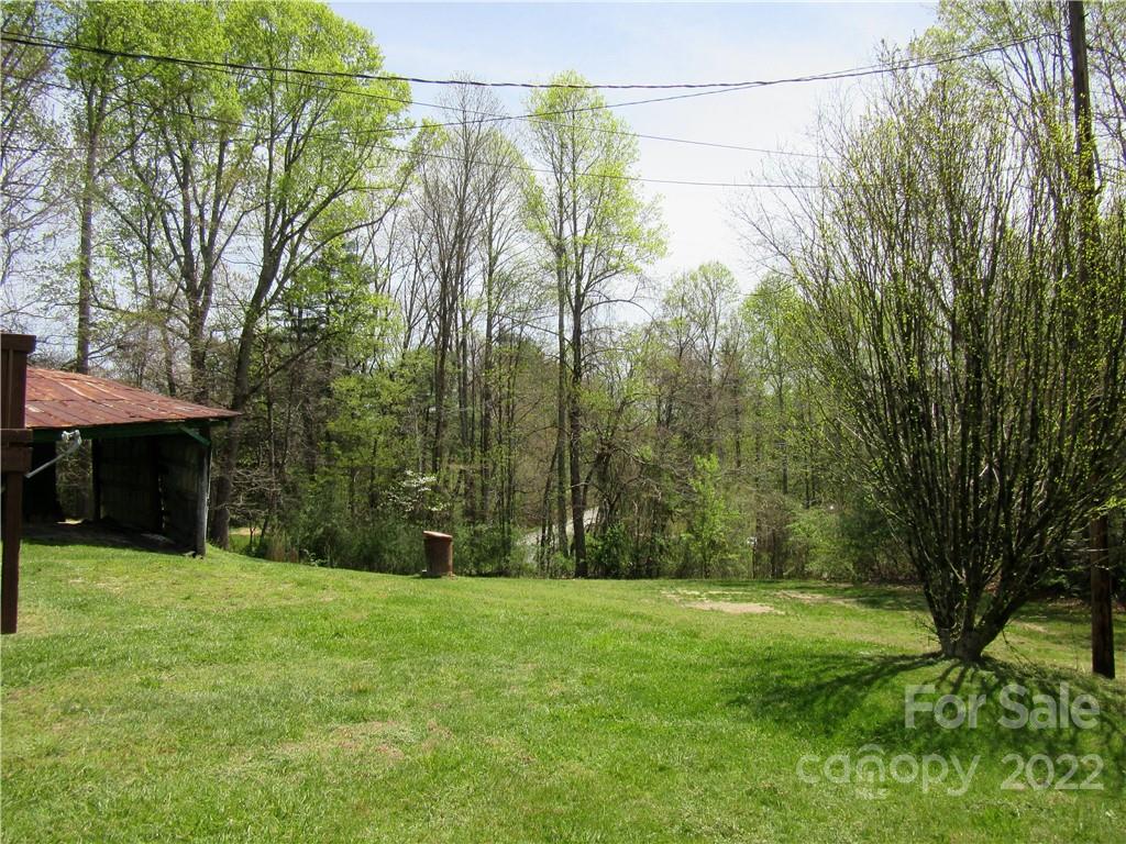 1243 Howard Gap Loop Road Flat Rock, NC 28731 - Photo 6 of 23 Gallery Image 6