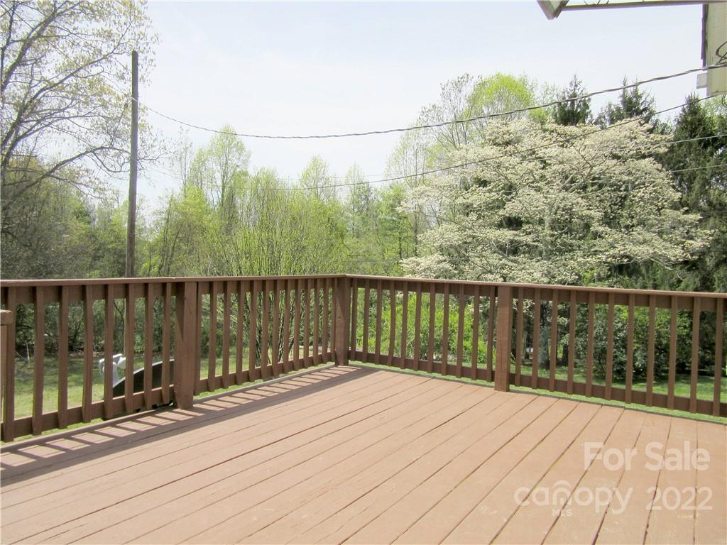 1243 Howard Gap Loop Road Flat Rock, NC 28731 - Photo 9 of 23 Gallery Image 9
