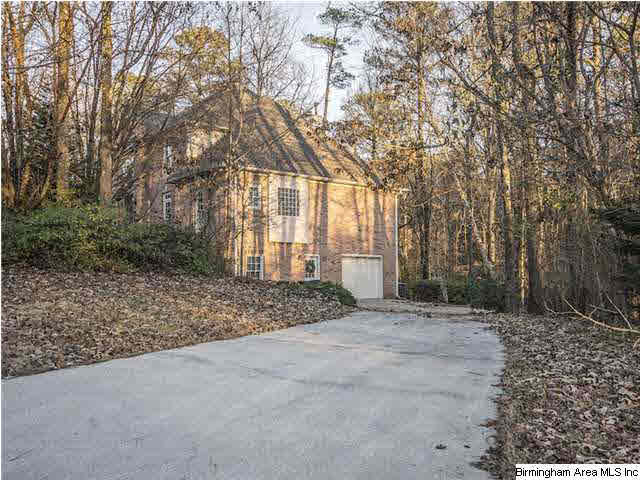 1038 Oak Tree Road Birmingham, AL 35244 - Photo 2 of 31