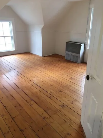 $1,900 | 21 Pleasant Street, Unit 3, Upton, MA 01568