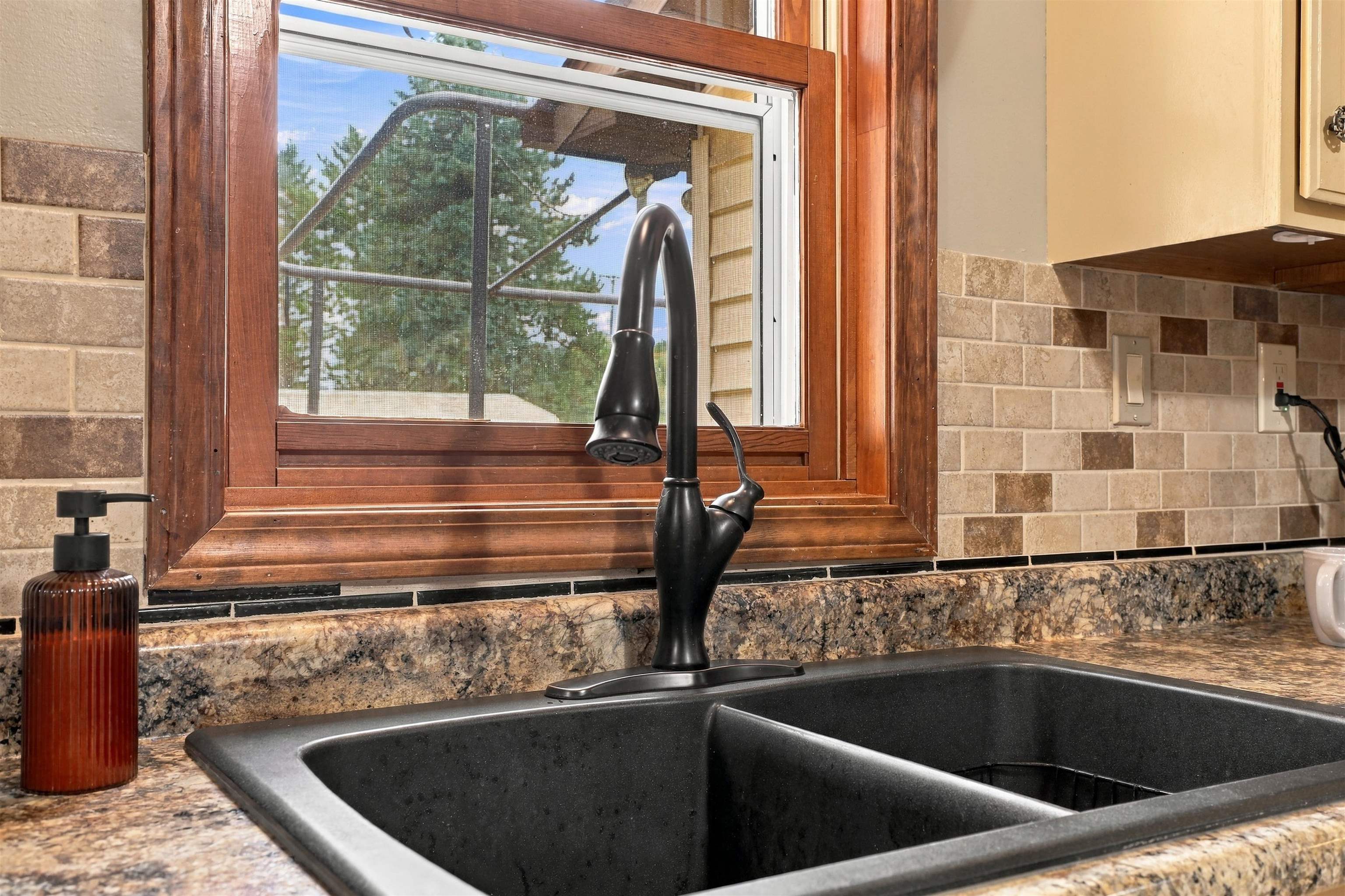 7275 Hall Road Davisburg, MI 48350 - Photo 18 of 60 Gallery Image 18