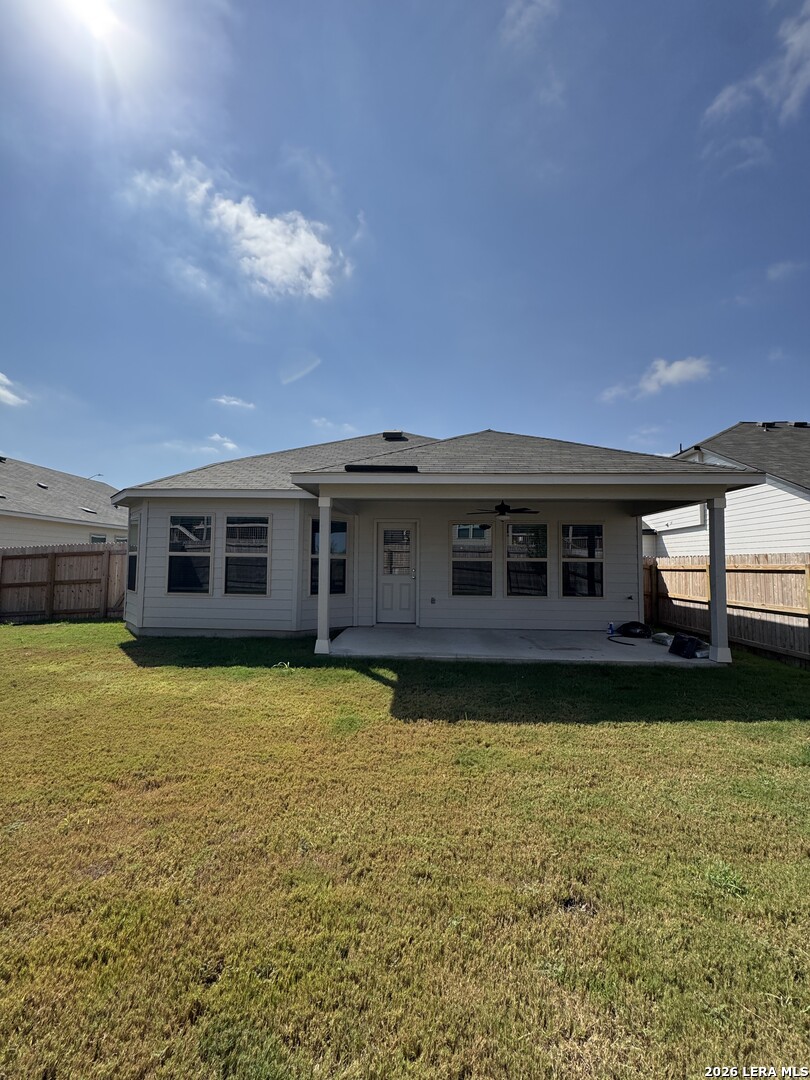 1156 Limestone Ridge Seguin, TX 78155 - Photo 26 of 32 Gallery Image 26