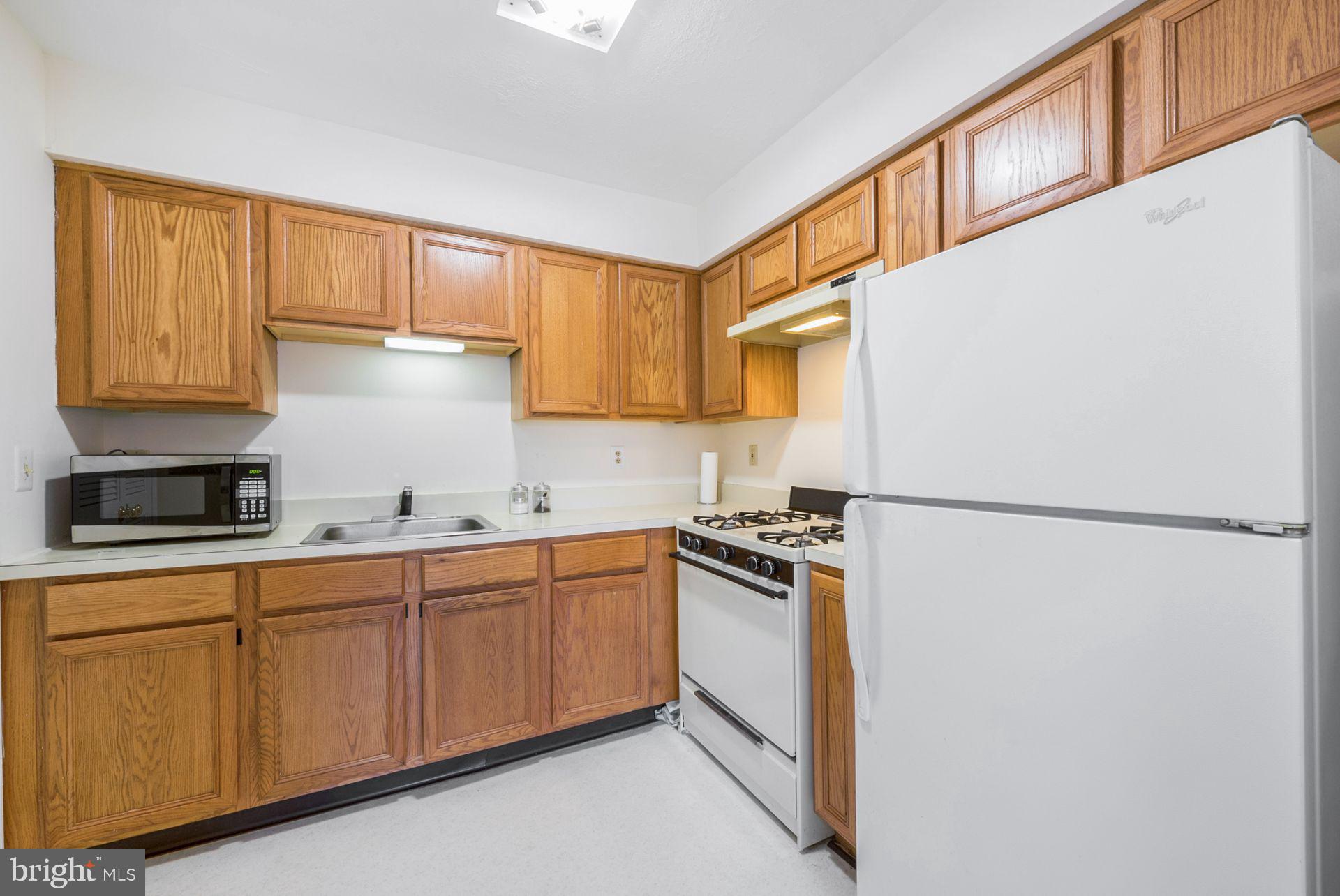 433 Brickhouse Road Princeton, NJ 08540 - Photo 6 of 9