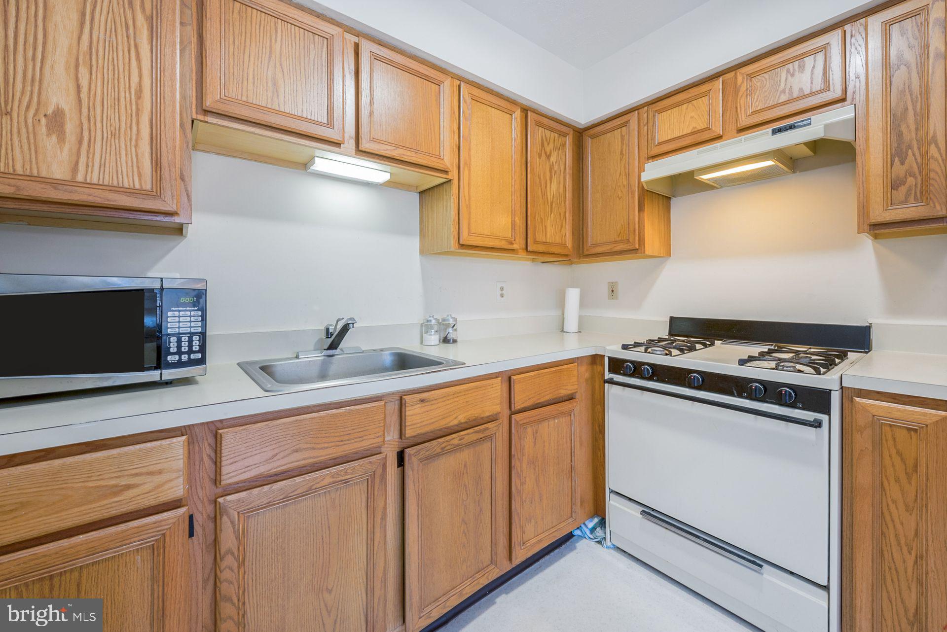 433 Brickhouse Road Princeton, NJ 08540 - Photo 8 of 9