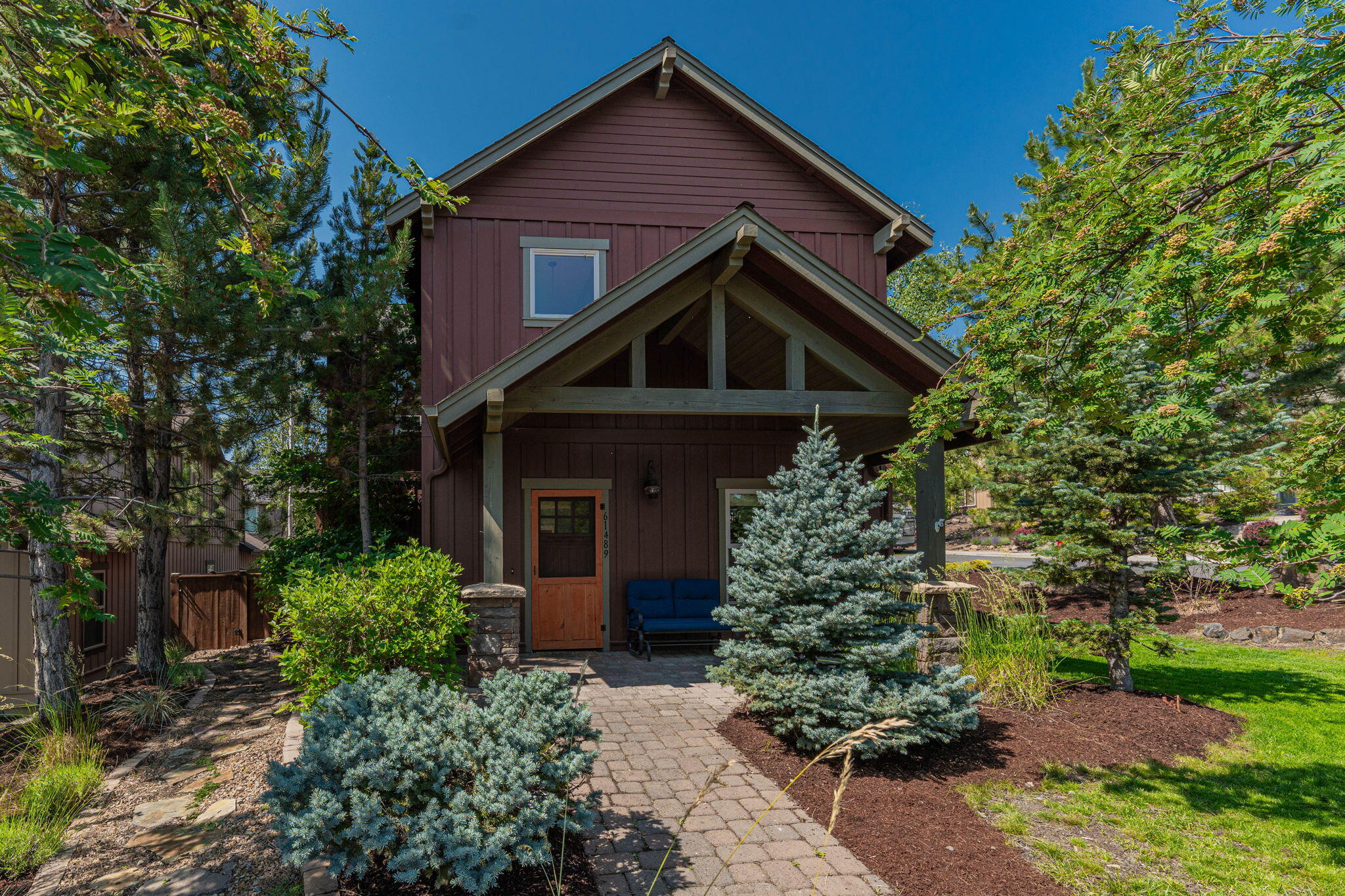 61489 Linton Loop Bend, OR 97702 - Photo 1 of 31 11-web-or-mls-Riley_Visuals-11