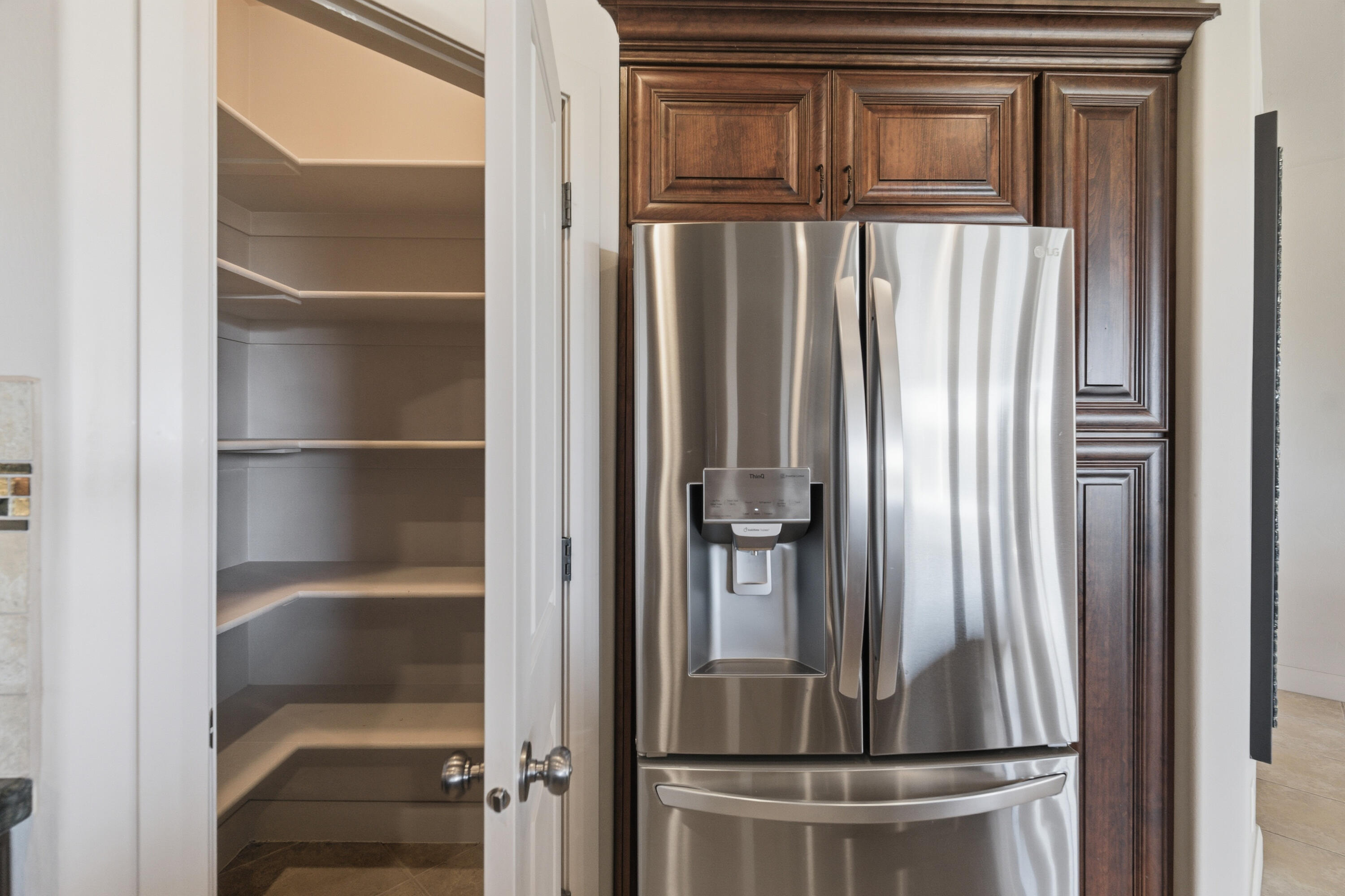 409 North Country Lane, Unit 1 St. George, UT 84770 - Photo 15 of 39 Pantry