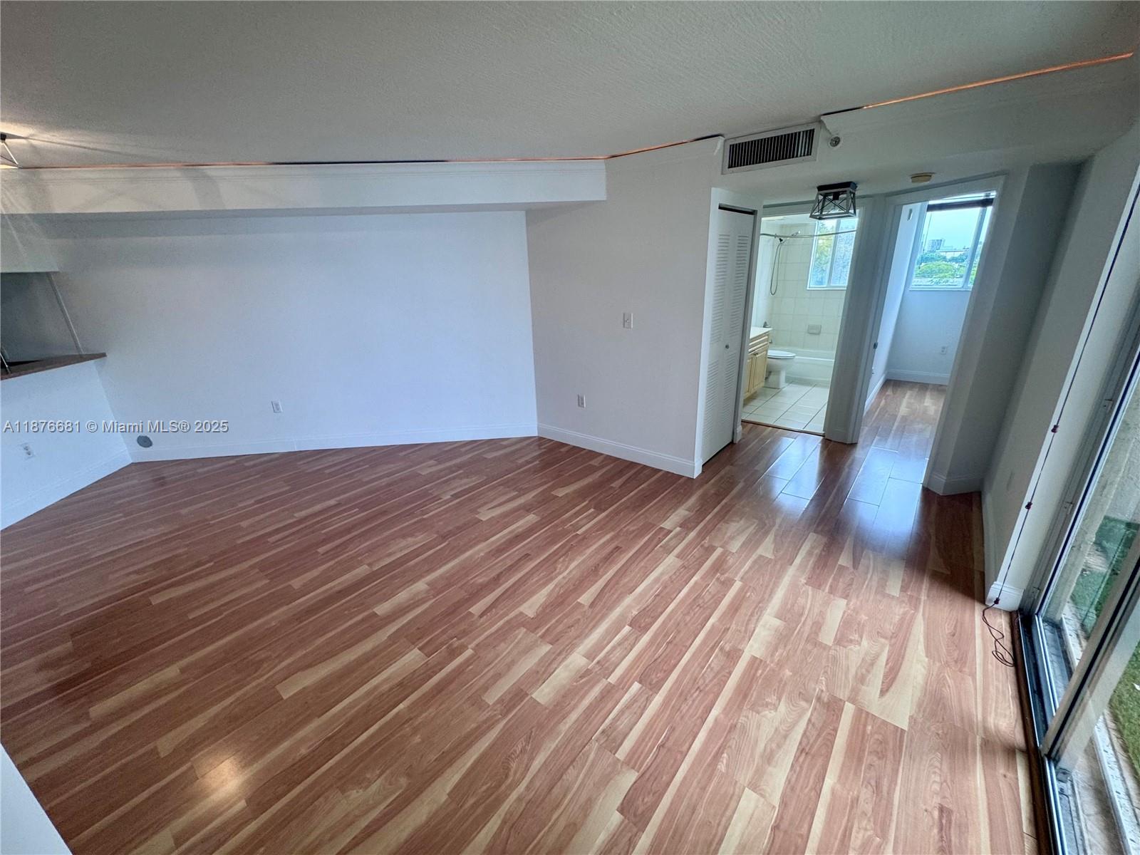 102 Southwest 6th Avenue, Unit 404 Miami, FL 33130 - Photo 2 of 15