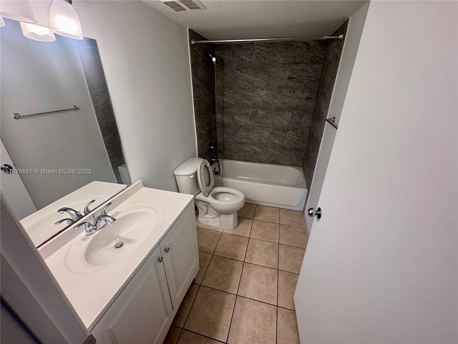 102 Southwest 6th Avenue, Unit 404 Miami, FL 33130 - Photo 9 of 15