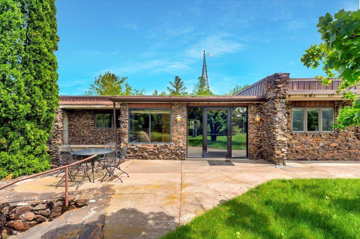 5312 South Stone Road South Range, WI 54874 - Photo 5 of 100