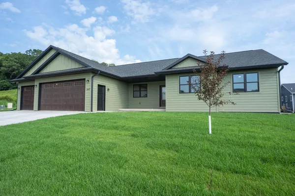 $530,000 | 347 Southern Drive, Holmen, WI 54636