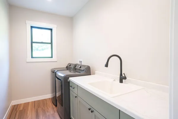 $530,000 | 347 Southern Drive, Holmen, WI 54636