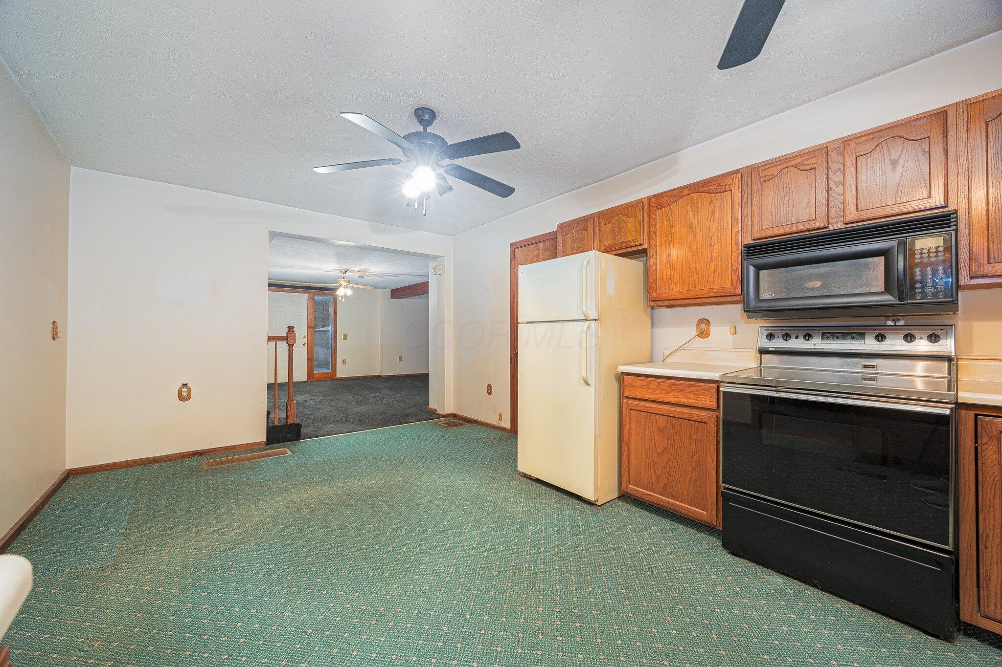 33404 Bowland Derr Road Logan, OH 43138 - Photo 19 of 61 Kitchen