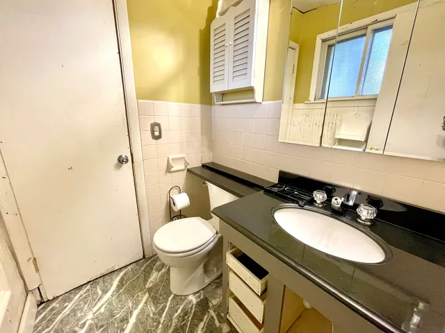 $329,900 | 1214 North Crabtree Lane, Mount Prospect, IL 60056