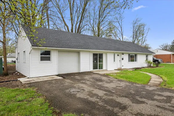 $259,900 | 32211 Pardo Street, Garden City, MI 48135