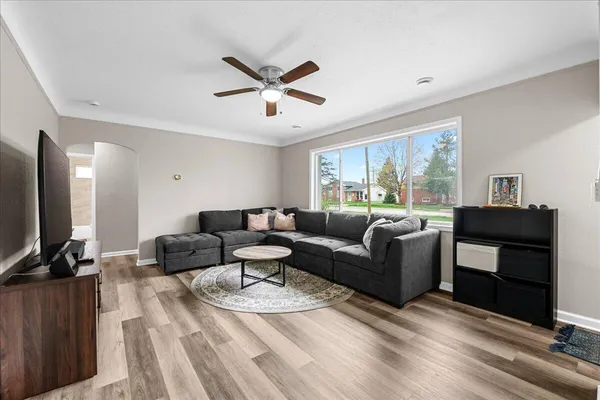 $259,900 | 32211 Pardo Street, Garden City, MI 48135