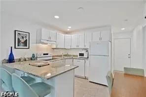$1,980 | 131 Eucalyptus Court, Fort Myers Beach, FL 33931