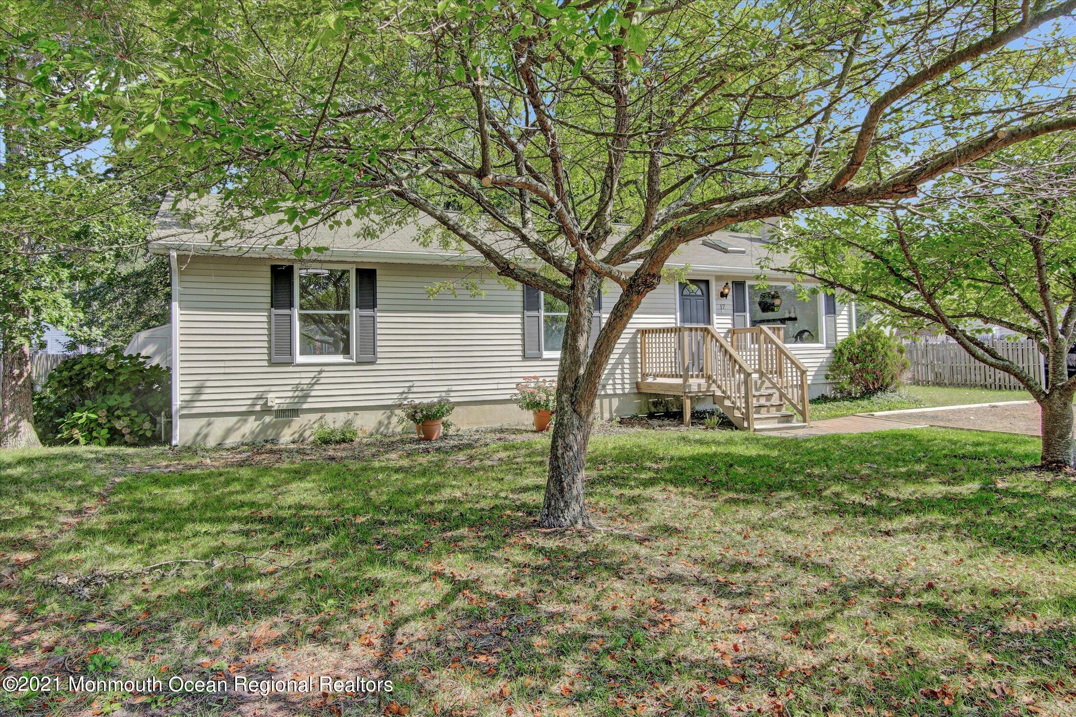 17 Spinnaker Way Waretown, NJ 08758 - Photo 1 of 30 01-Front