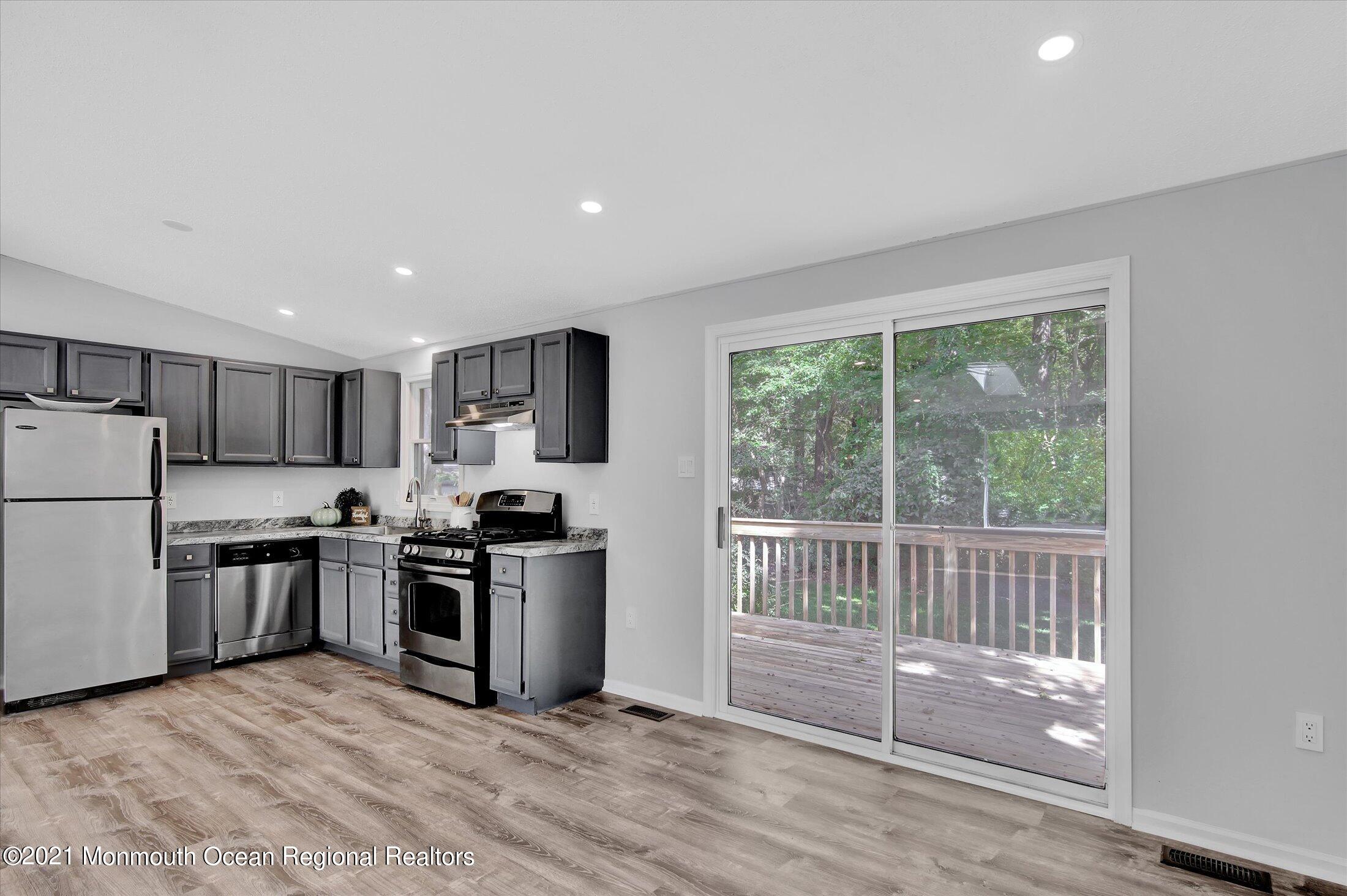 17 Spinnaker Way Waretown, NJ 08758 - Photo 9 of 30 11-Kitchen Area