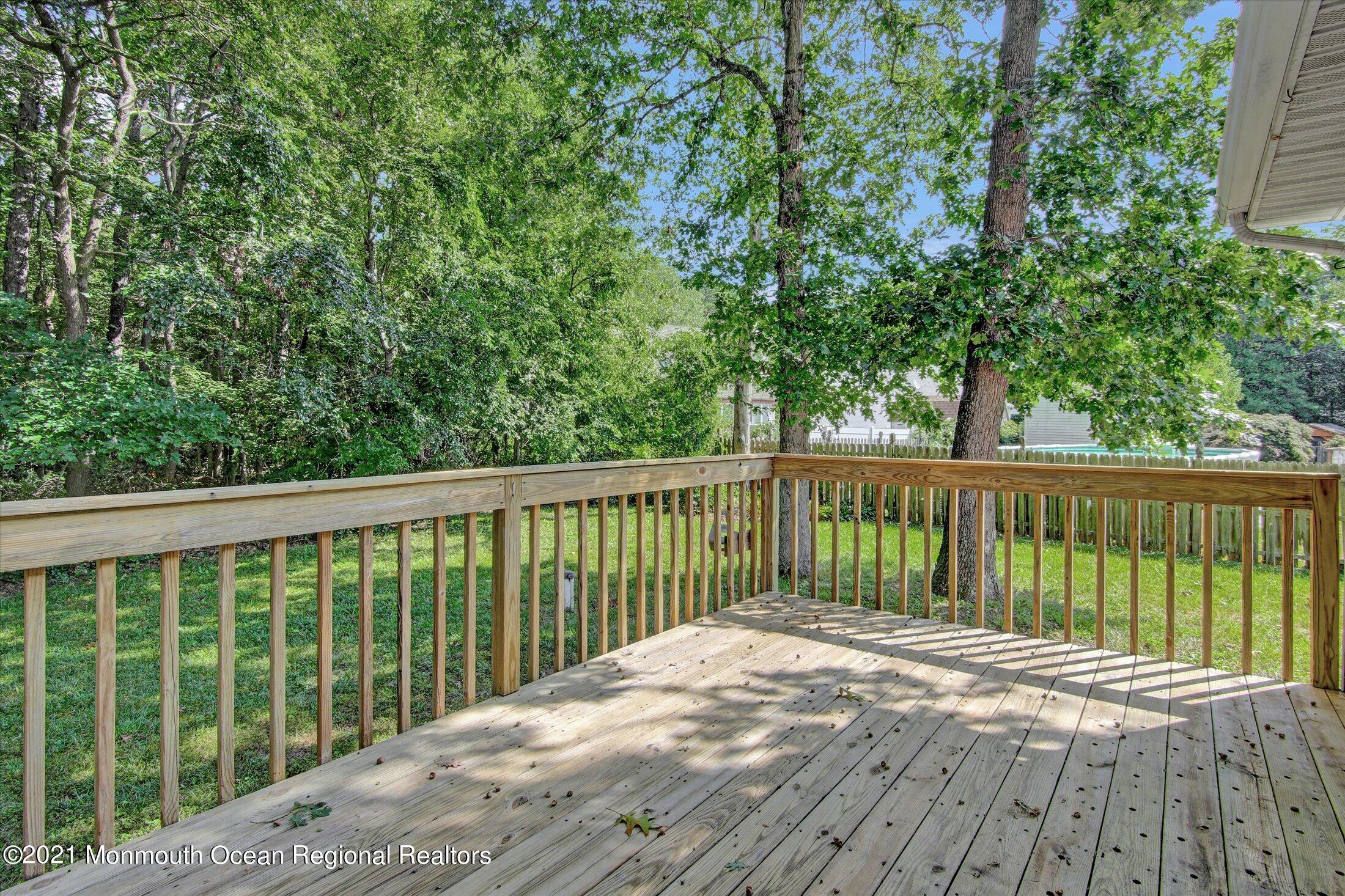 17 Spinnaker Way Waretown, NJ 08758 - Photo 25 of 30 30-Deck