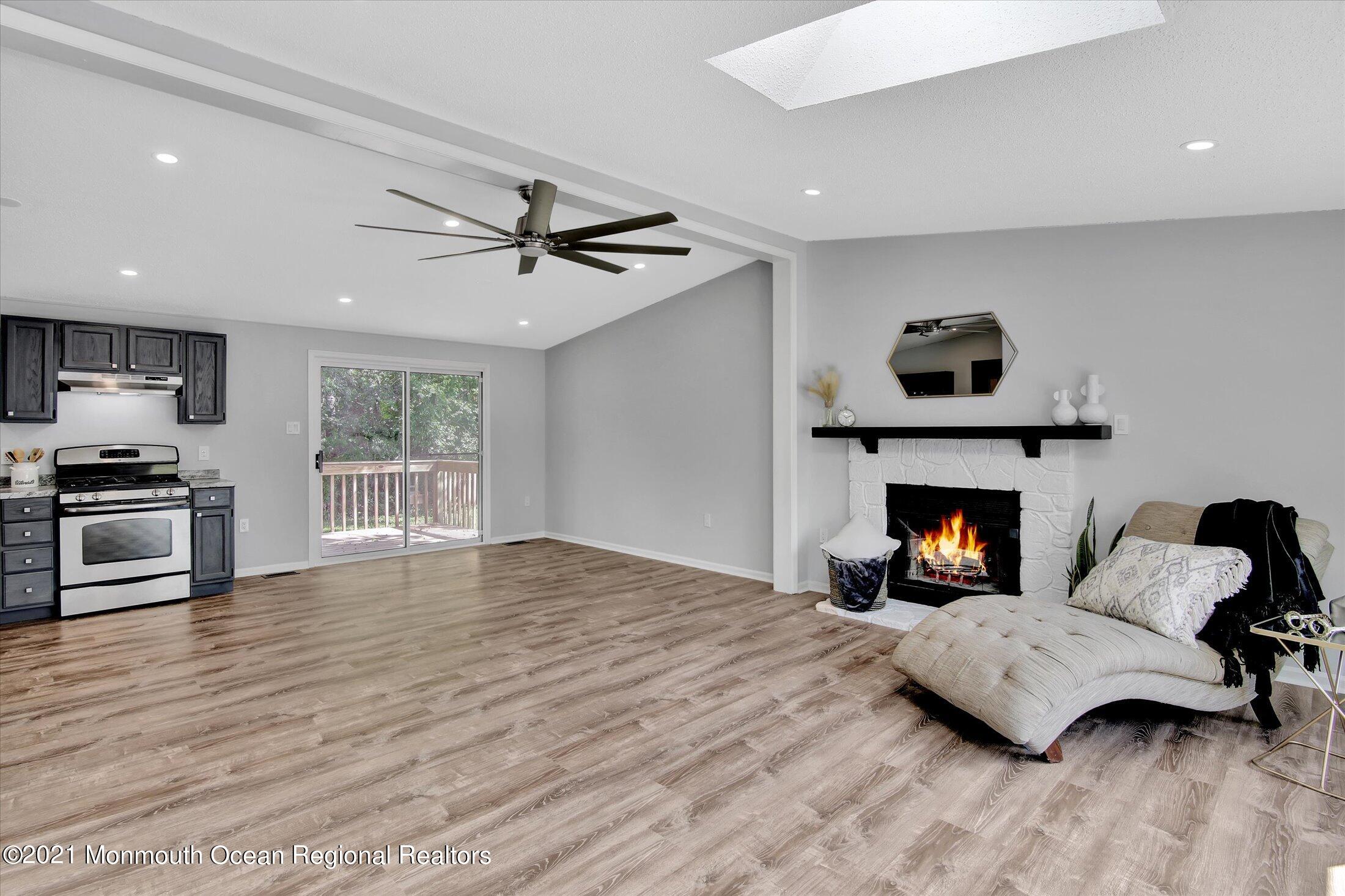 17 Spinnaker Way Waretown, NJ 08758 - Photo 28 of 30 08-Open Floor Plan