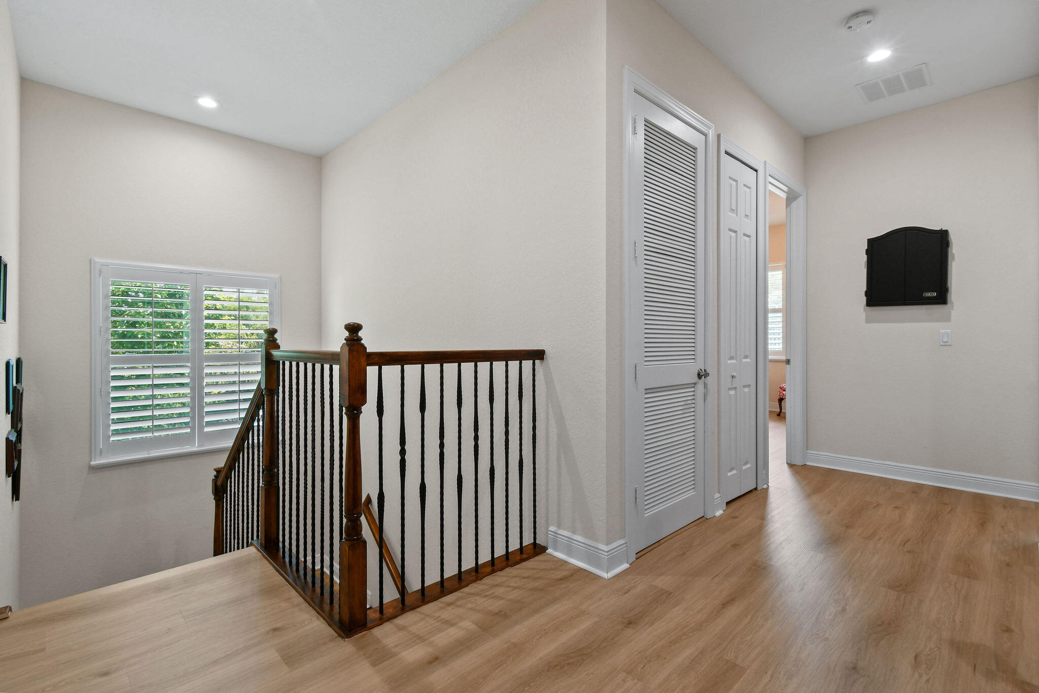 7668 Southeast Laque Circle Stuart, FL 34997 - Photo 28 of 64 Stairway landing