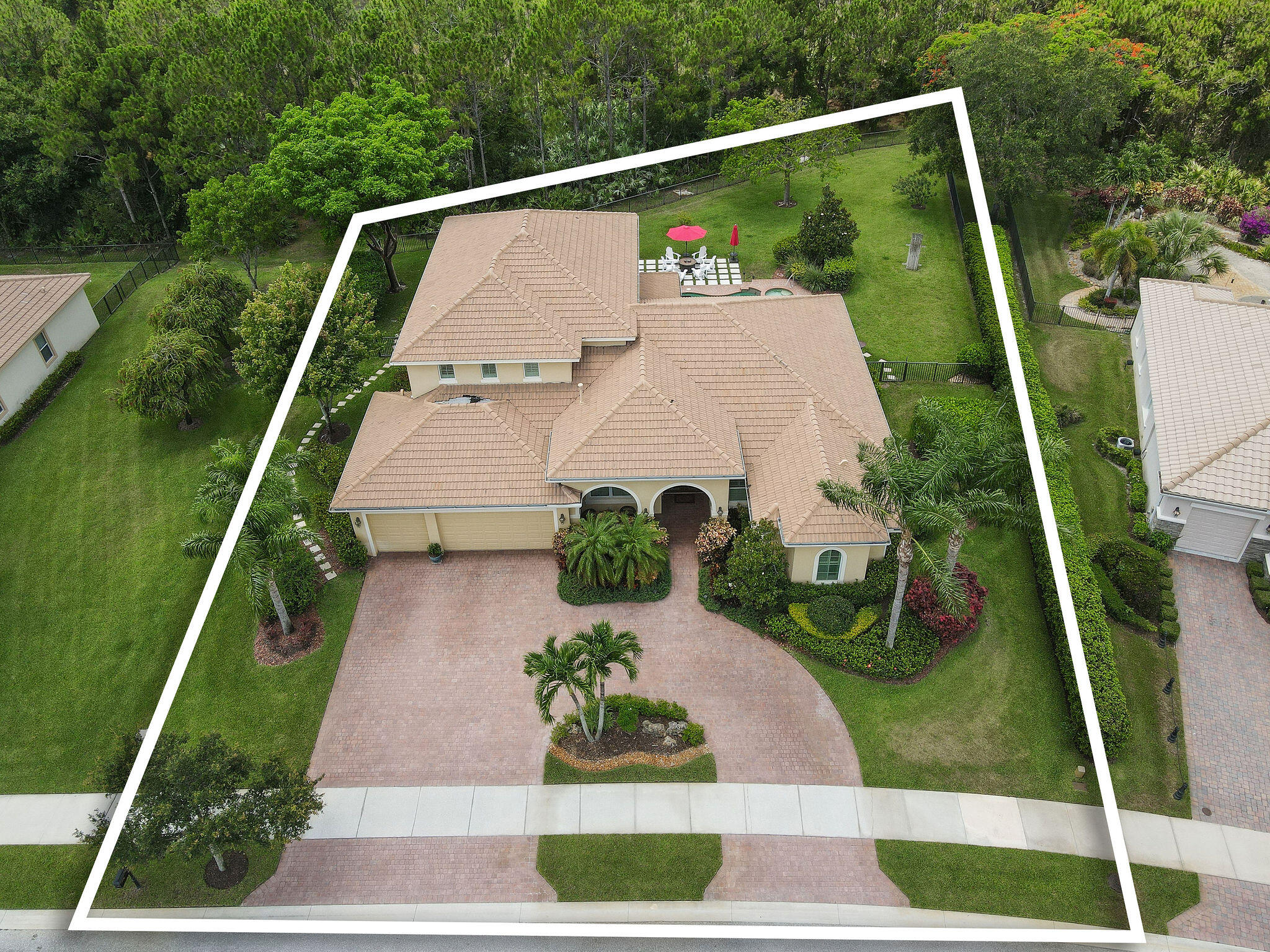 7668 Southeast Laque Circle Stuart, FL 34997 - Photo 60 of 64 Aerial Front