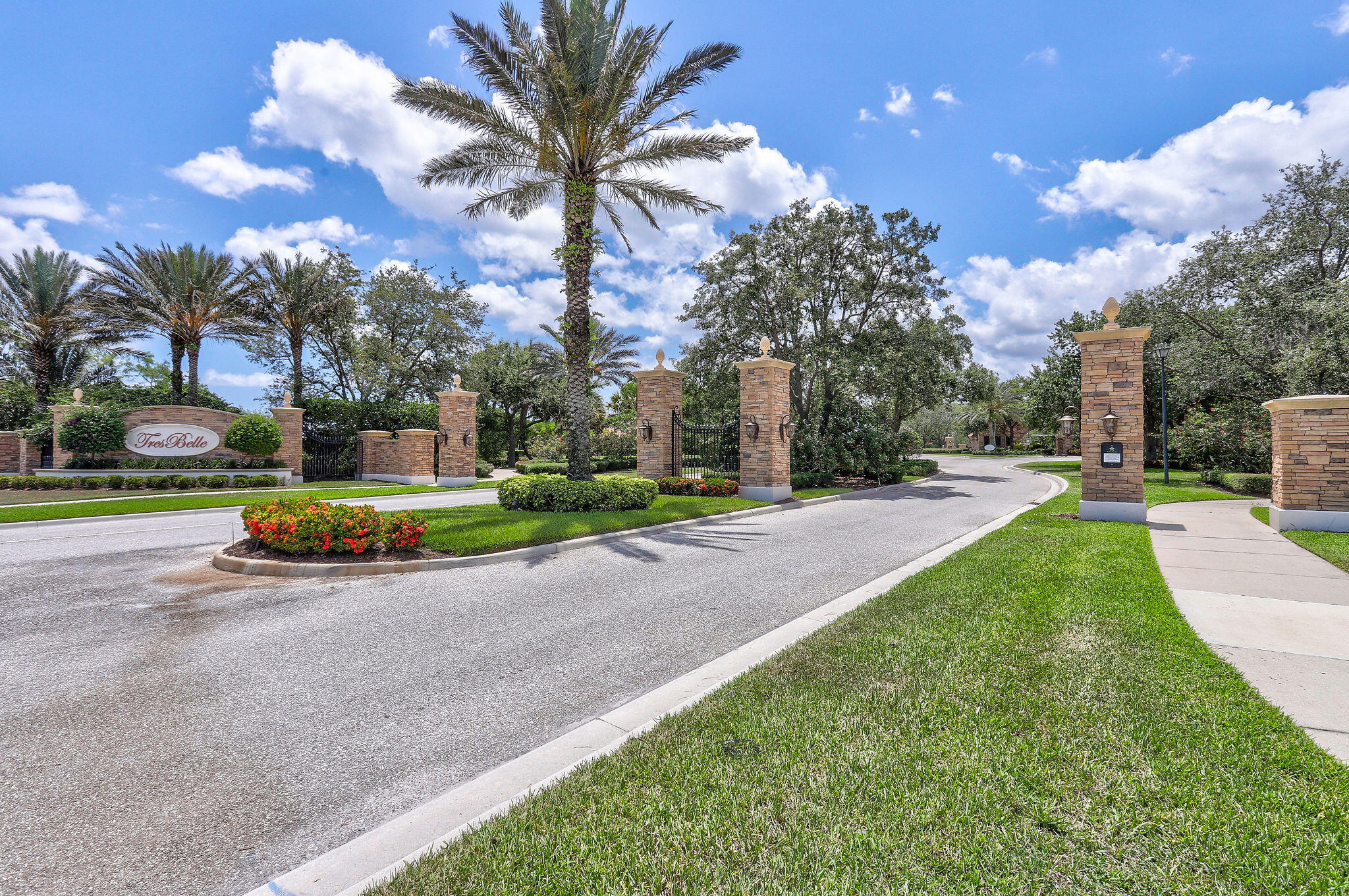 7668 Southeast Laque Circle Stuart, FL 34997 - Photo 62 of 64 Front Gated Entrance