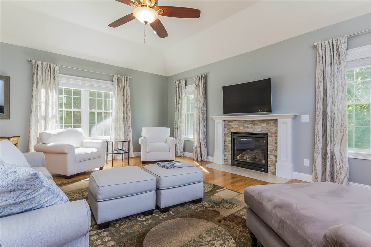 16 Mallard Road Windham, NH 03087 - Photo 12 of 40