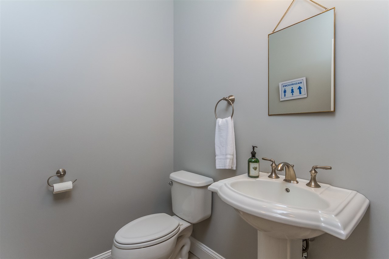 16 Mallard Road Windham, NH 03087 - Photo 17 of 40
