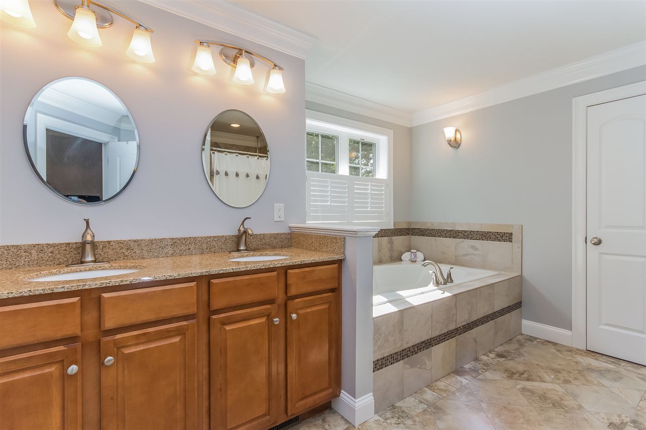16 Mallard Road Windham, NH 03087 - Photo 22 of 40