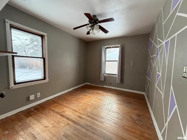 $95,000 | 309 North 6th Street, Wyoming, IL 61491